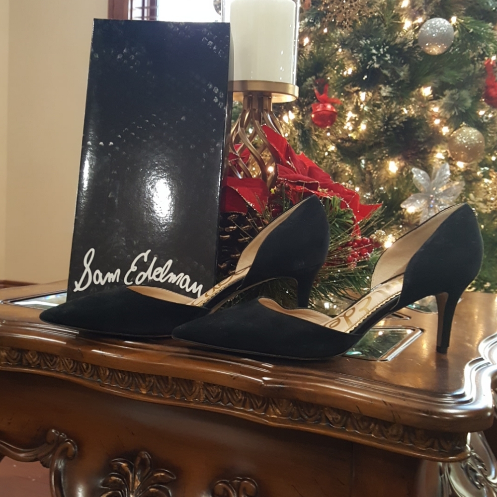 Sam Eldeman Pumps